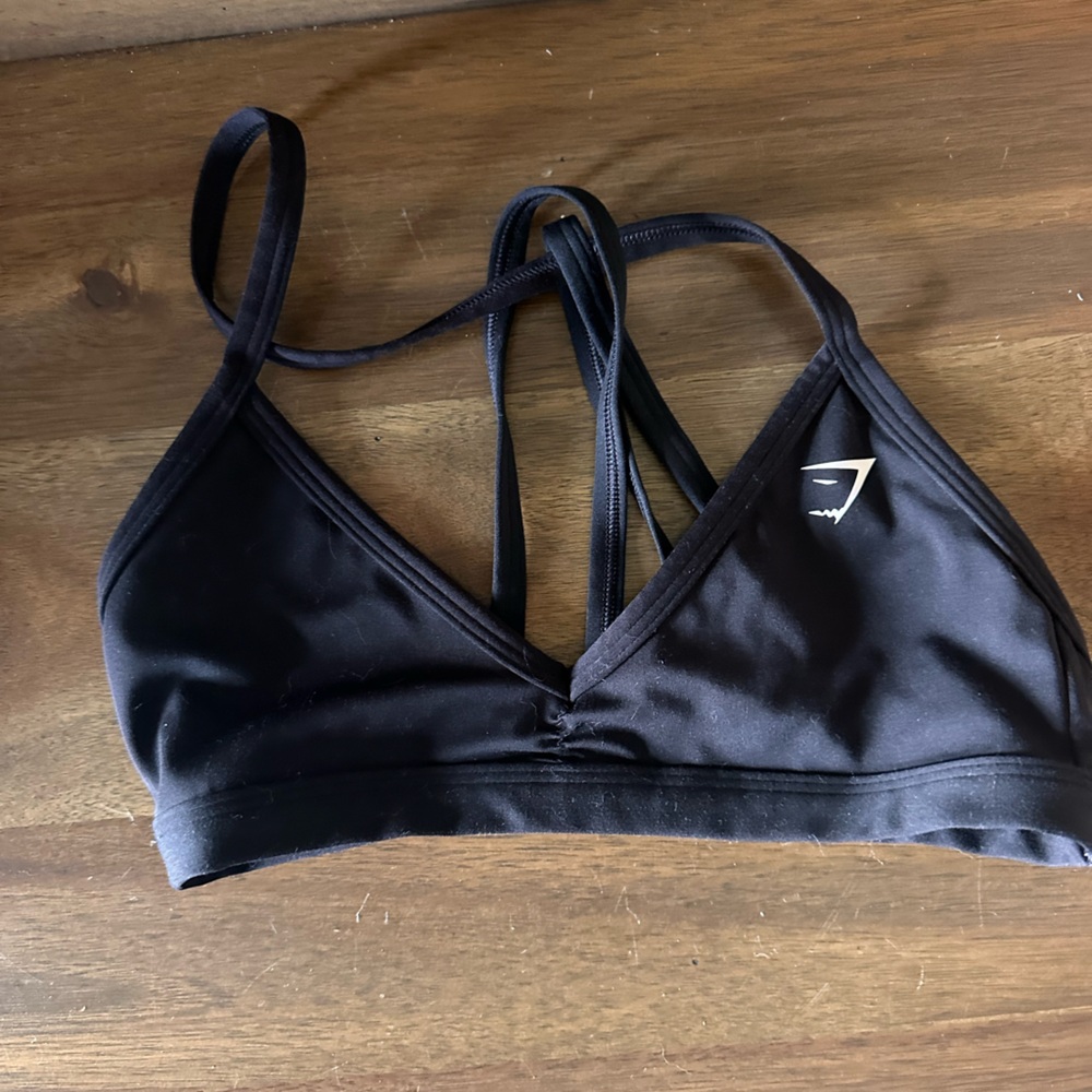 gymshark black strappy bra